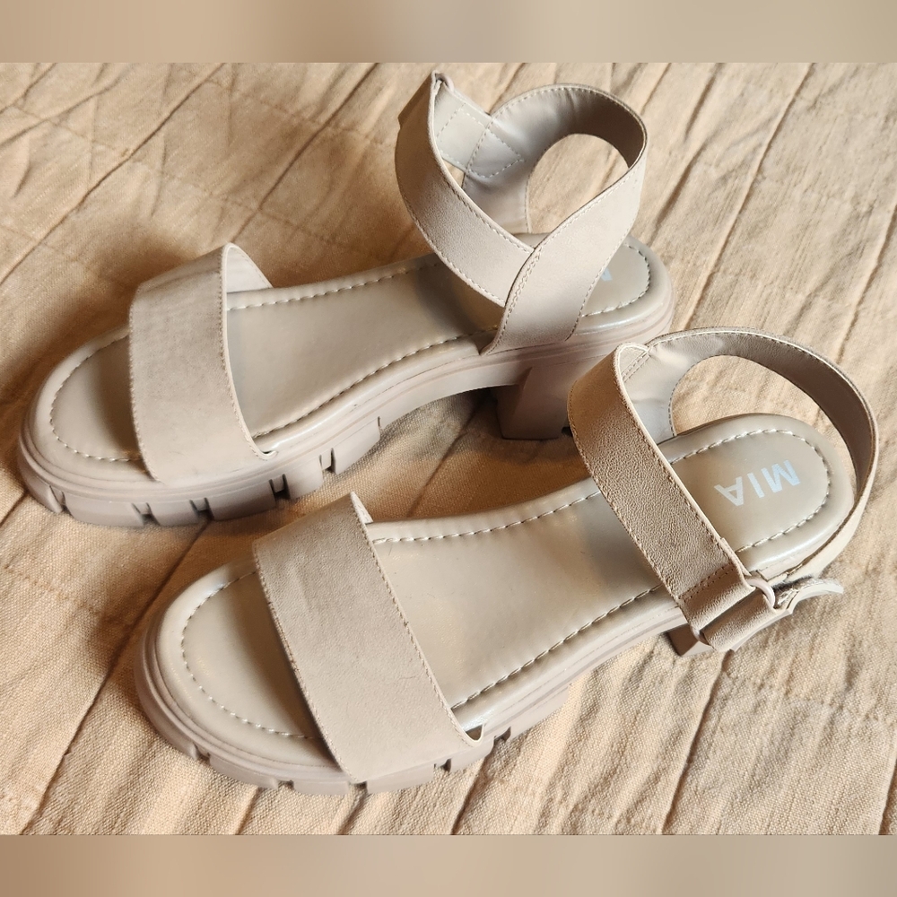 MIA Skyler Chunky Platform Lug Sole Sandals
